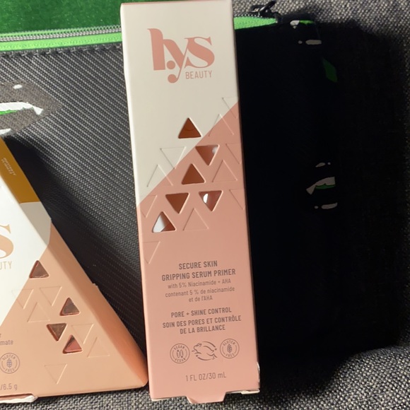 L.us matte bronzer and primer - Picture 3 of 8